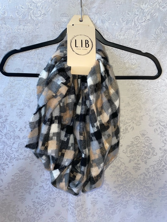 L.I.B New York Accessories - NWT L.I.B New York Plaid Infinity Scarf - Black, White & Beige.